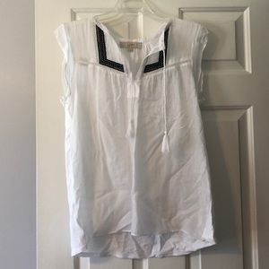 White with navy detailed tunic top